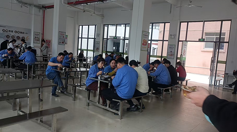 金環(huán)食堂，美味與關(guān)懷的港灣